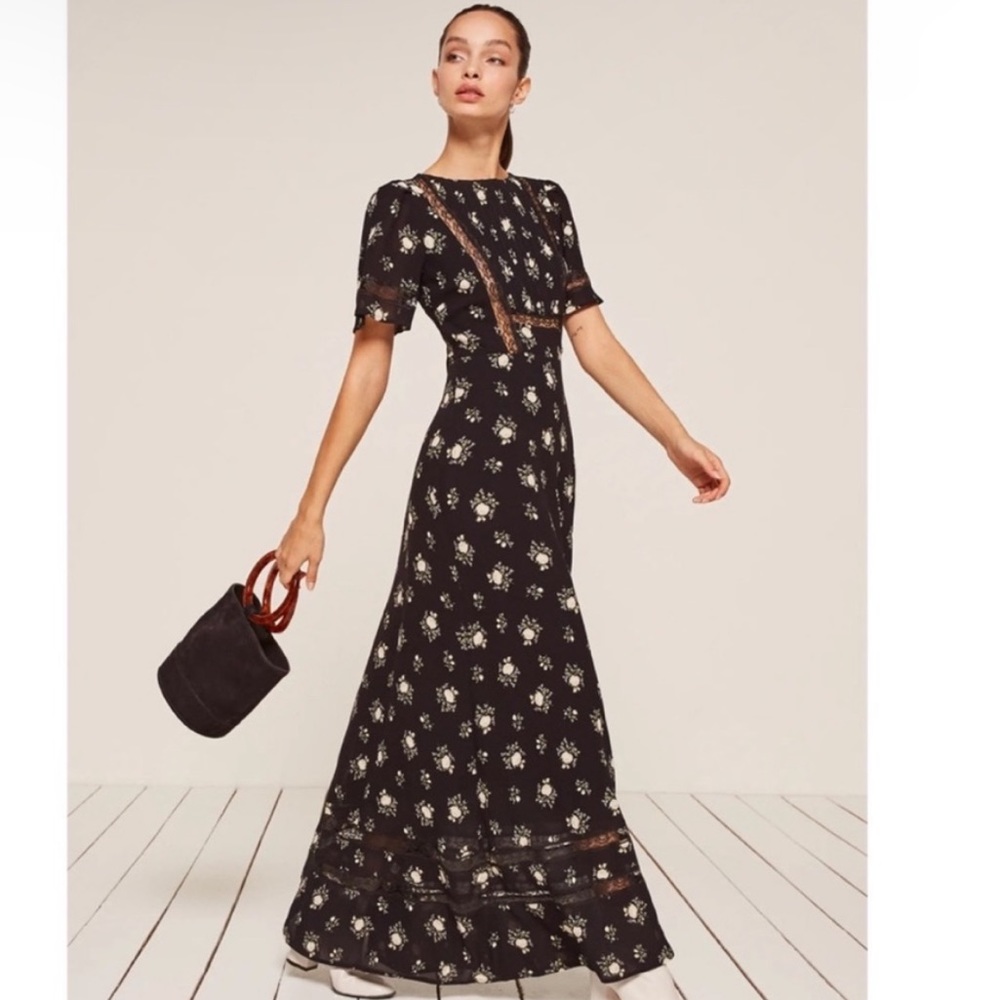 NWT Reformation Maxi Floral Dress 🖤🎀